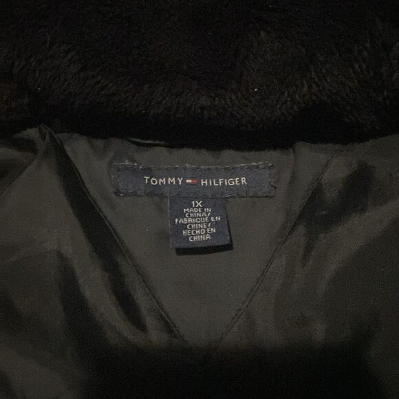 Tommy Hilfiger Black Puffer Jacket Coat With Detachable Hood Size 1X - Picture 3 of 5